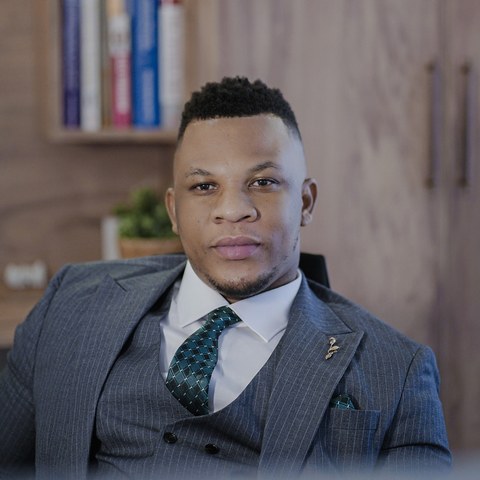 Senyo Bissabah, Managing Partner